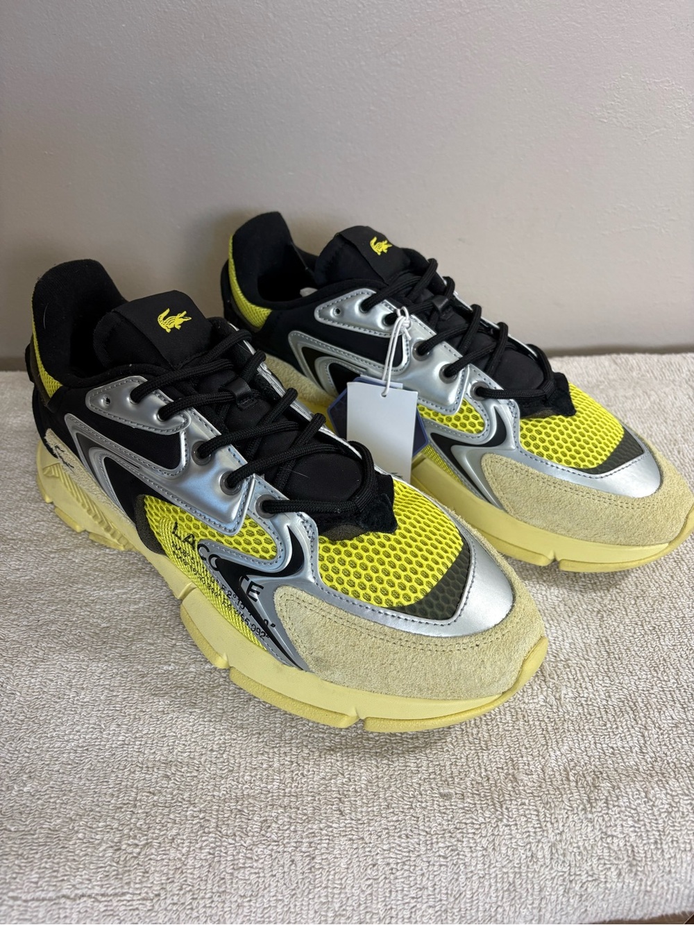 NWT! Men's LACOSTE Yellow & Black L003 NEO Athletic SNEAKERS Shoes 11